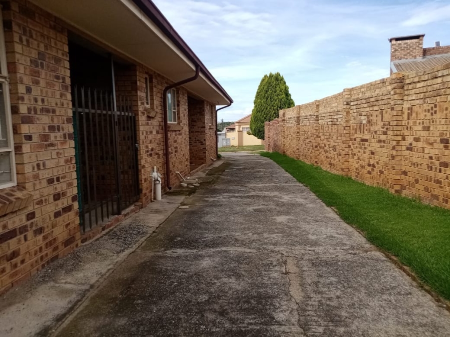 4 Bedroom Property for Sale in Parys Free State